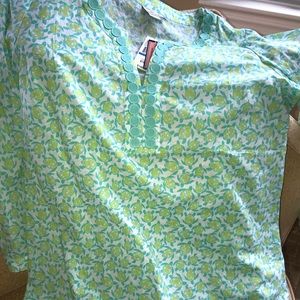NWT Vineyard Vines Turtle print tunic